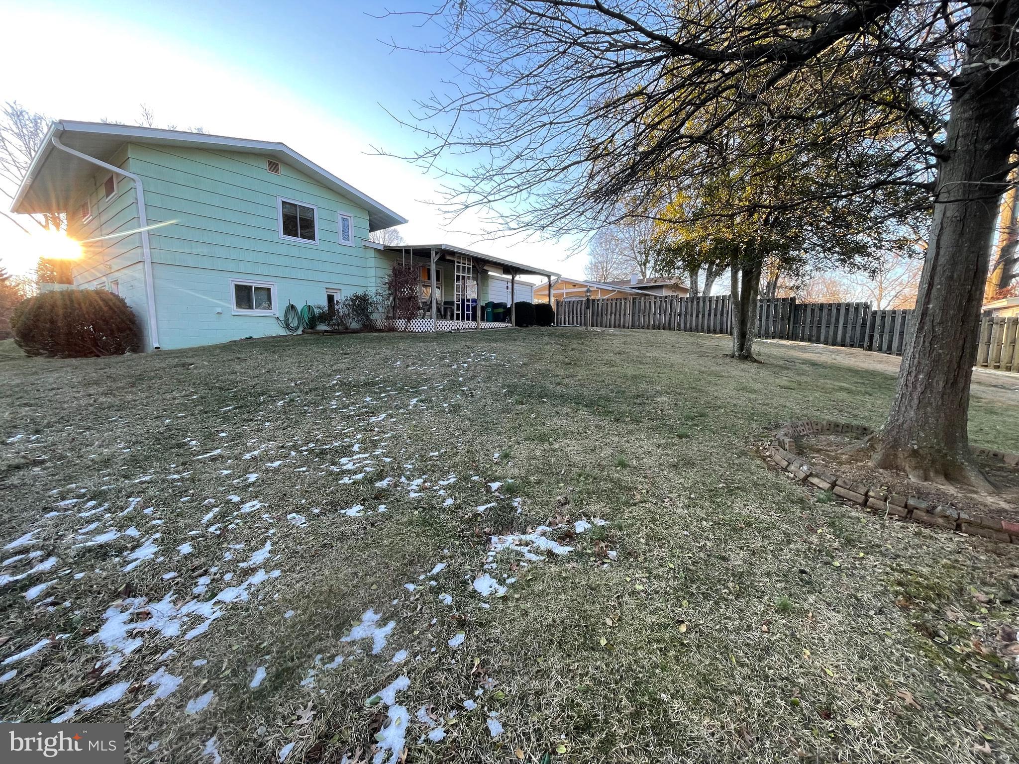 BEL PRE WOODS - Residential