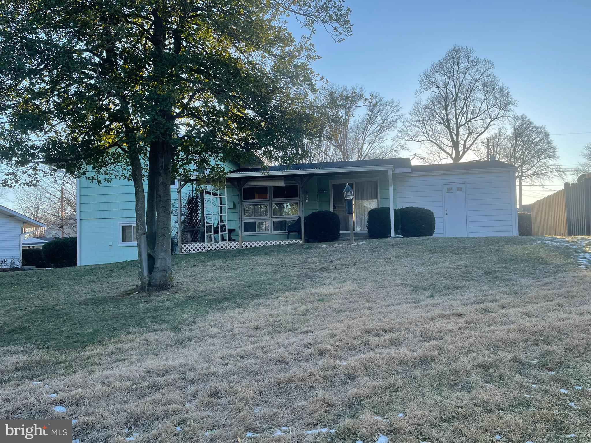 BEL PRE WOODS - Residential