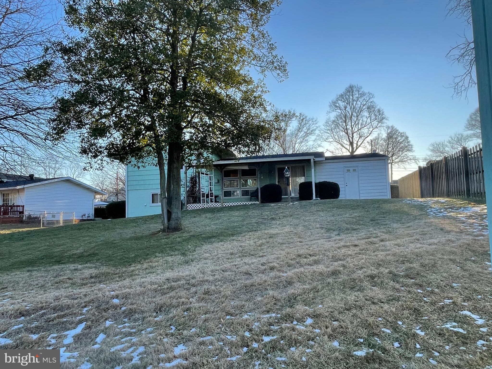 BEL PRE WOODS - Residential