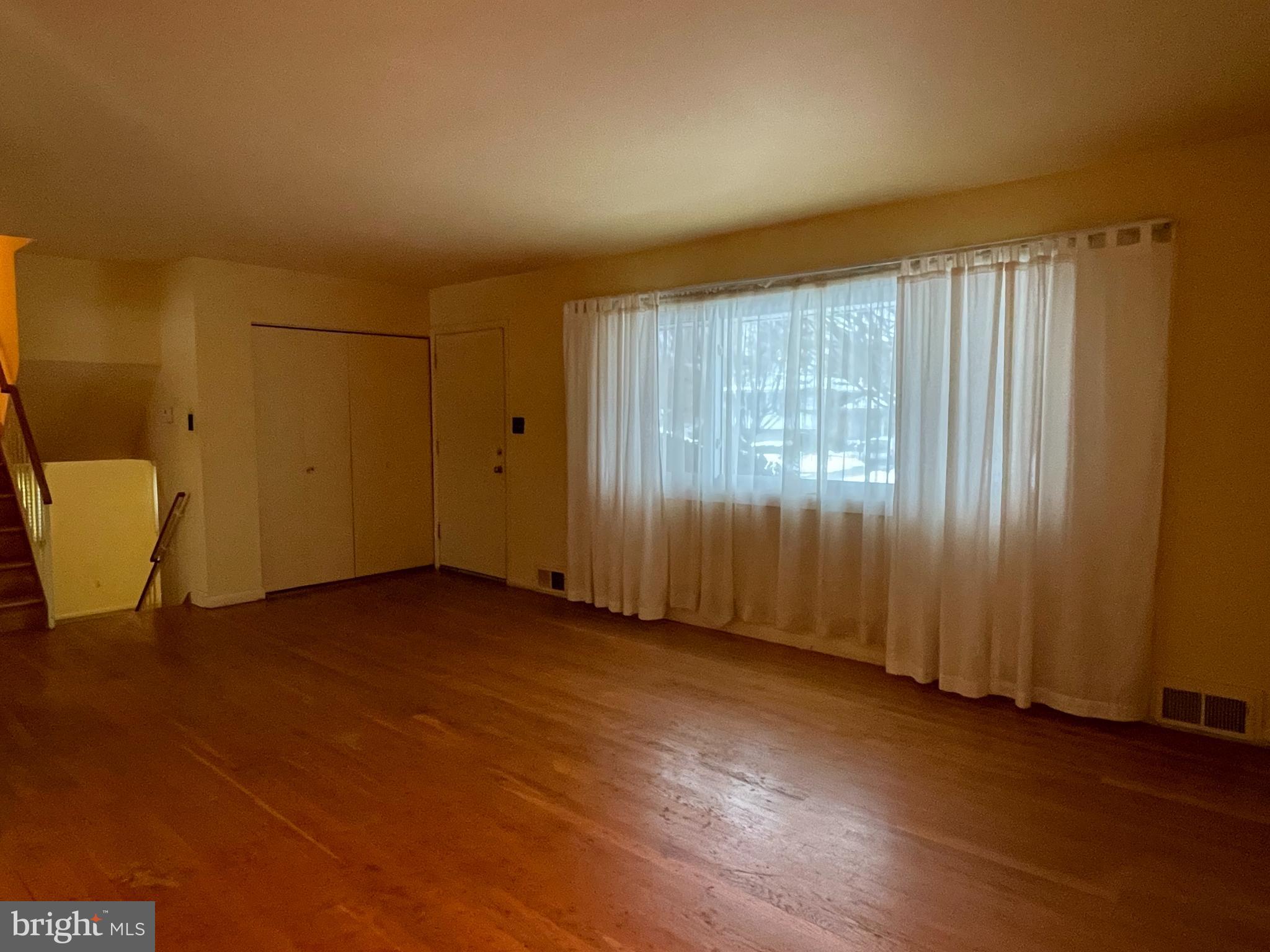 BEL PRE WOODS - Residential