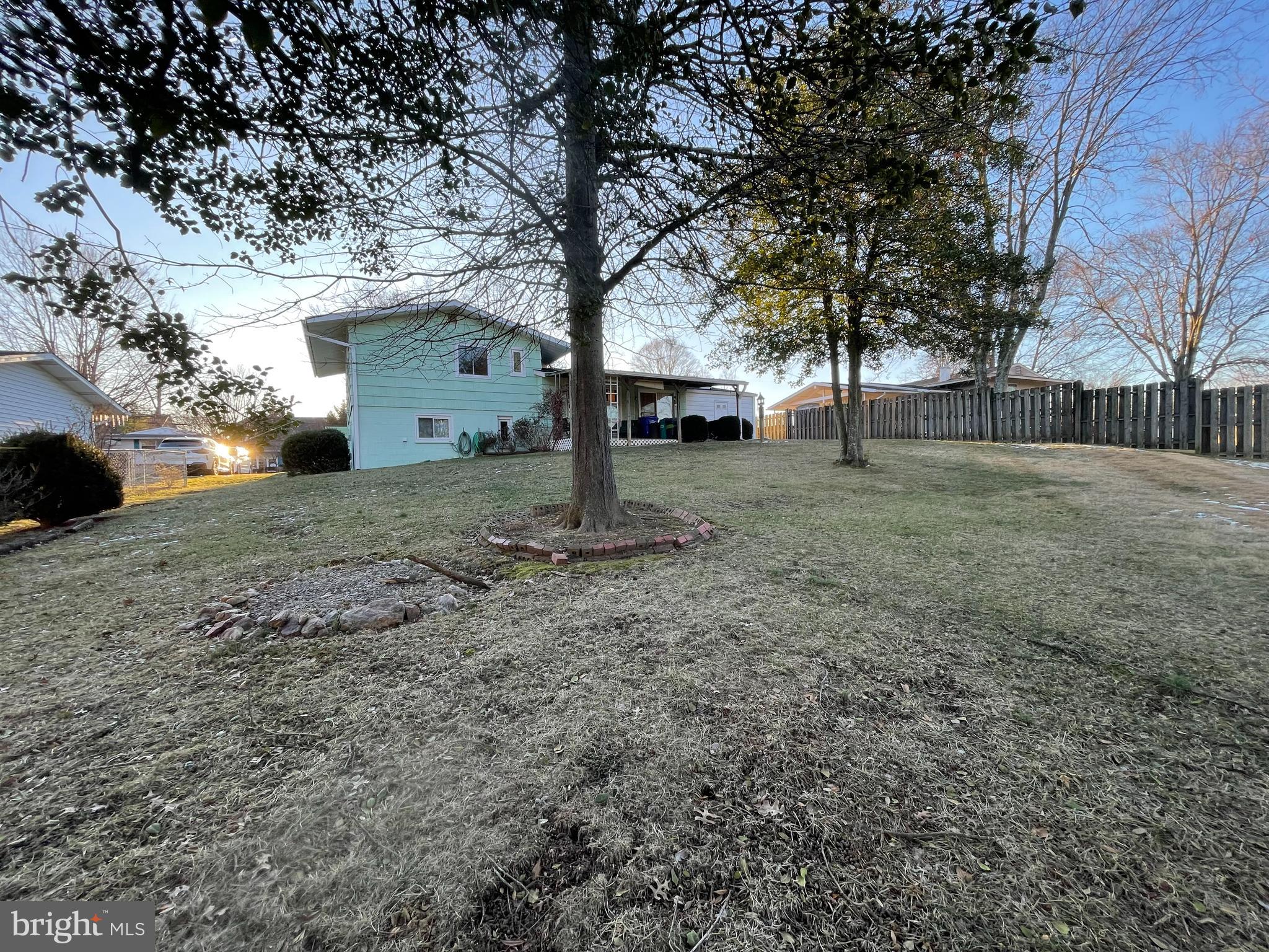 BEL PRE WOODS - Residential