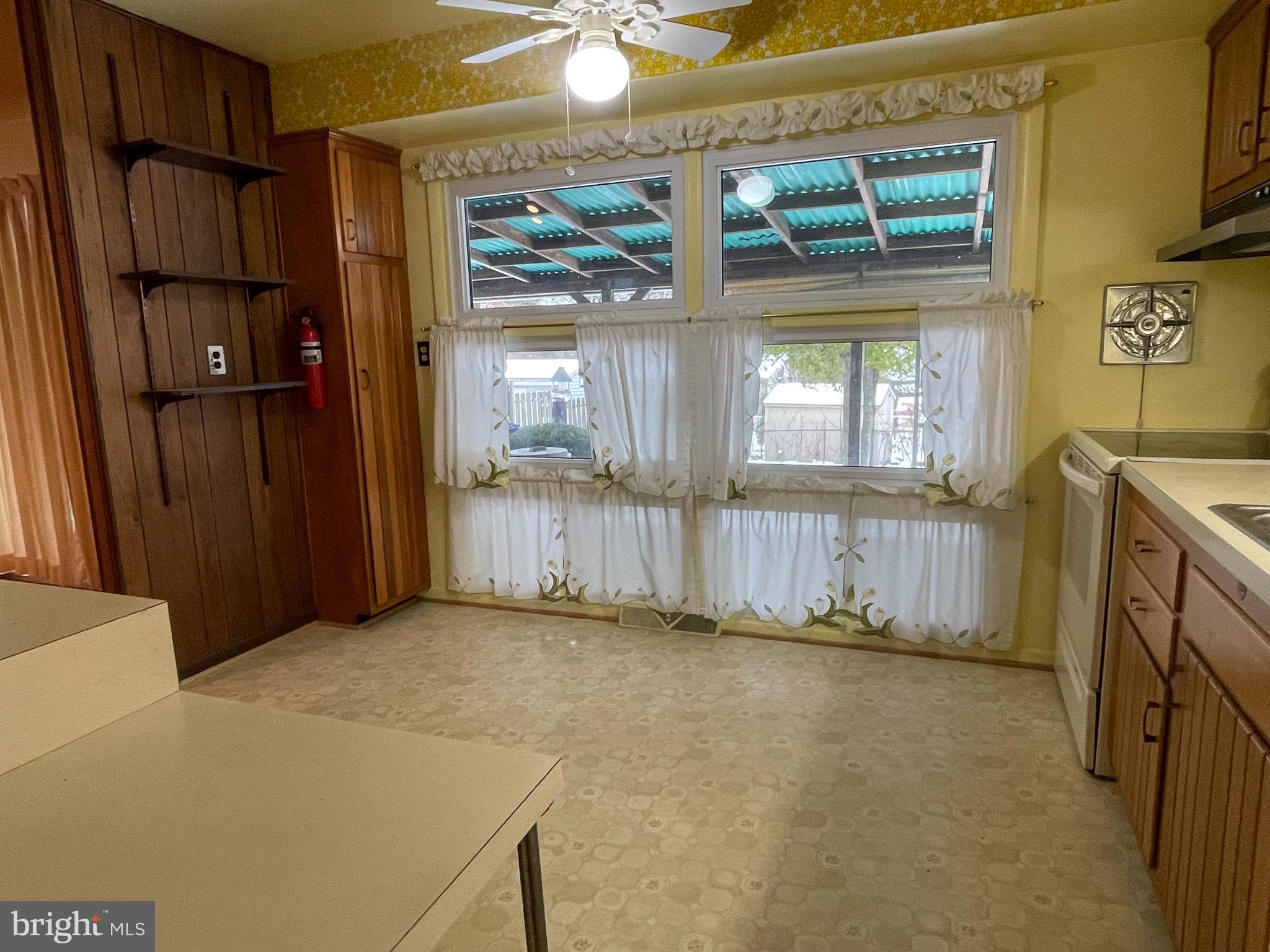 BEL PRE WOODS - Residential