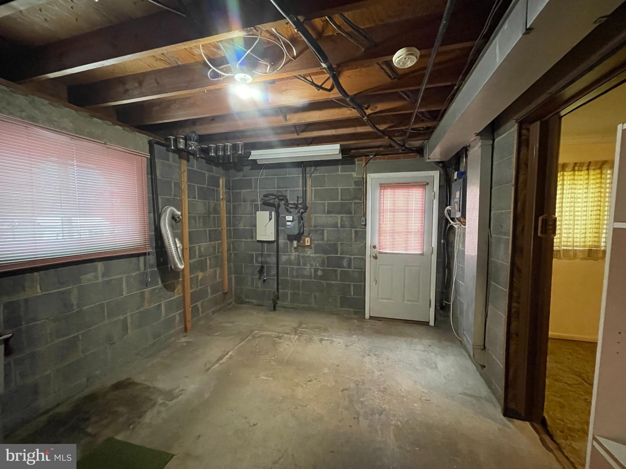 BEL PRE WOODS - Residential