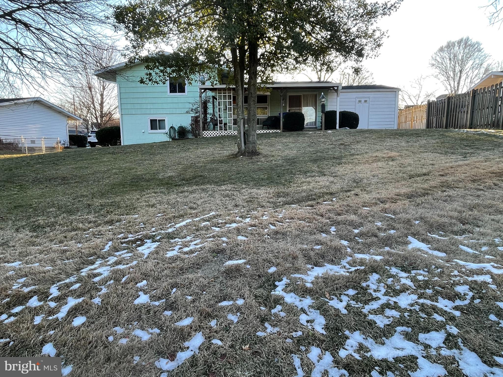 BEL PRE WOODS - Residential