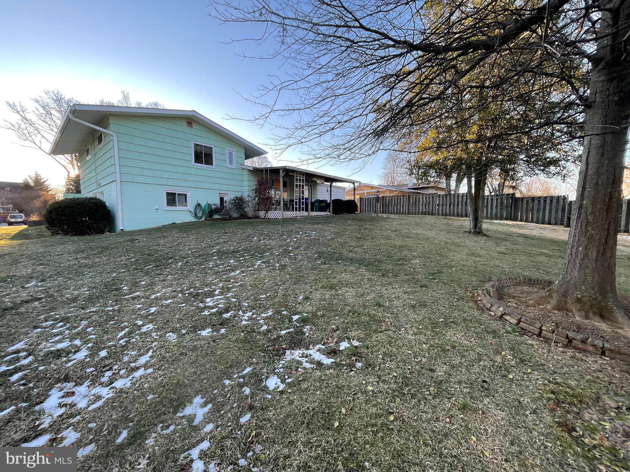 BEL PRE WOODS - Residential