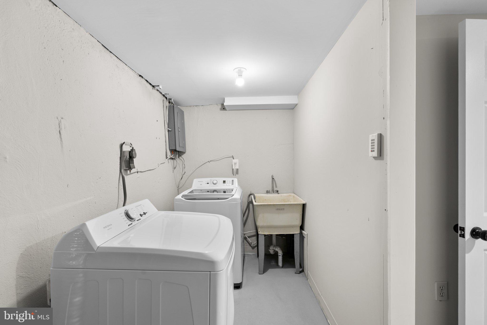 FRANKFORD - Residential Lease