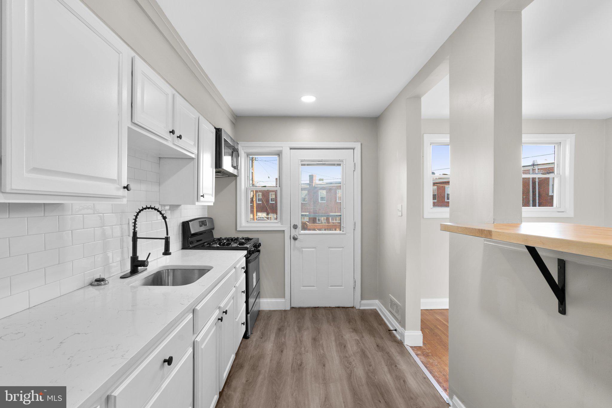 FRANKFORD - Residential Lease