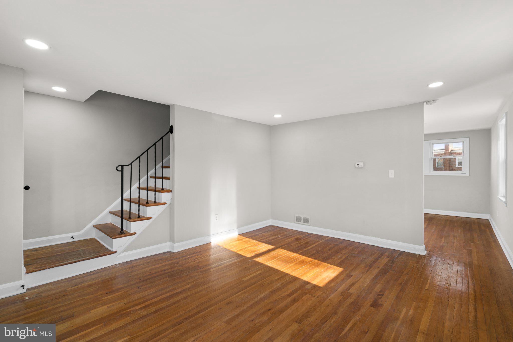 FRANKFORD - Residential Lease
