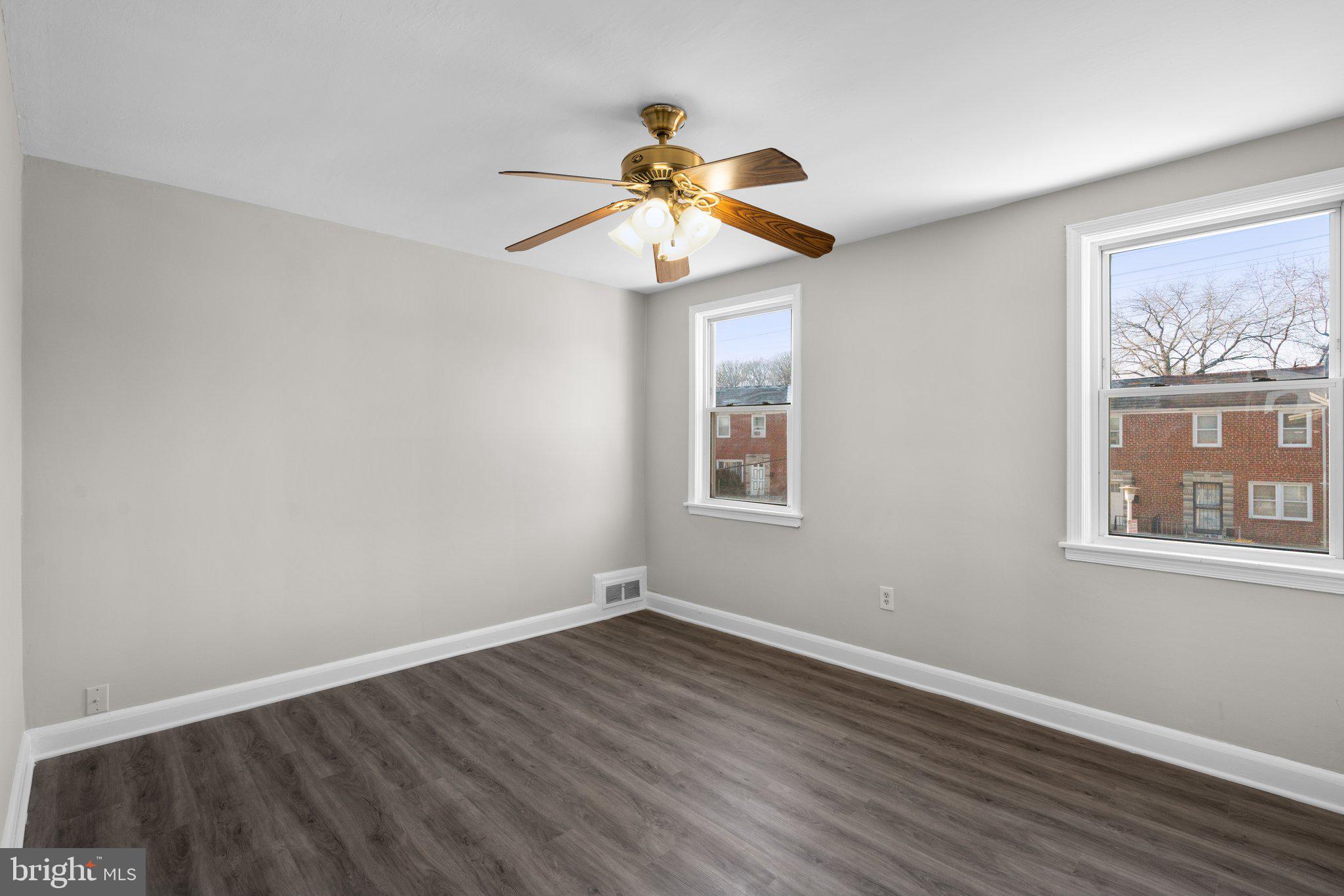 FRANKFORD - Residential Lease
