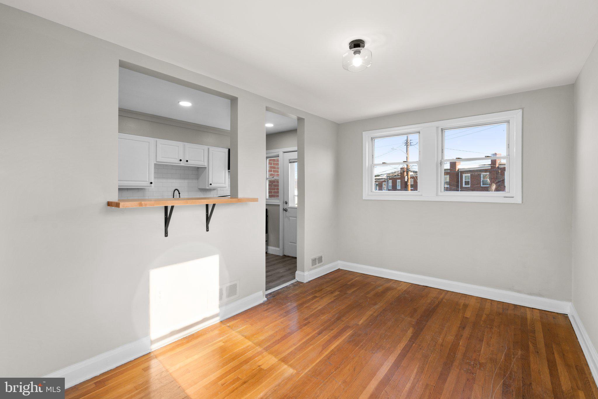 FRANKFORD - Residential Lease
