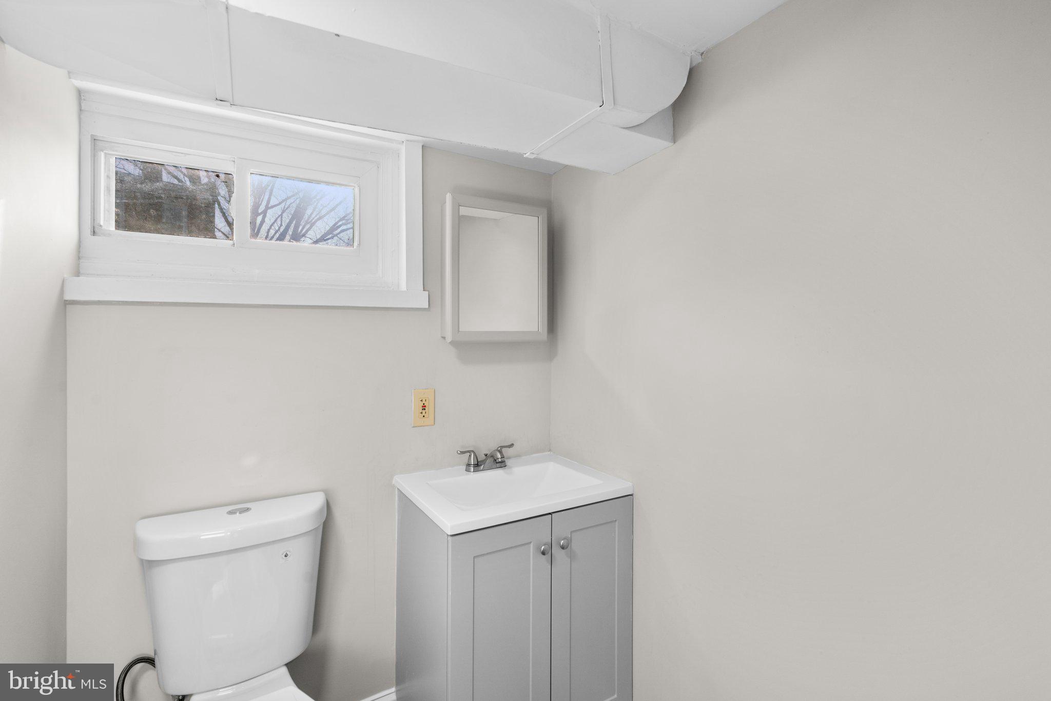 FRANKFORD - Residential Lease