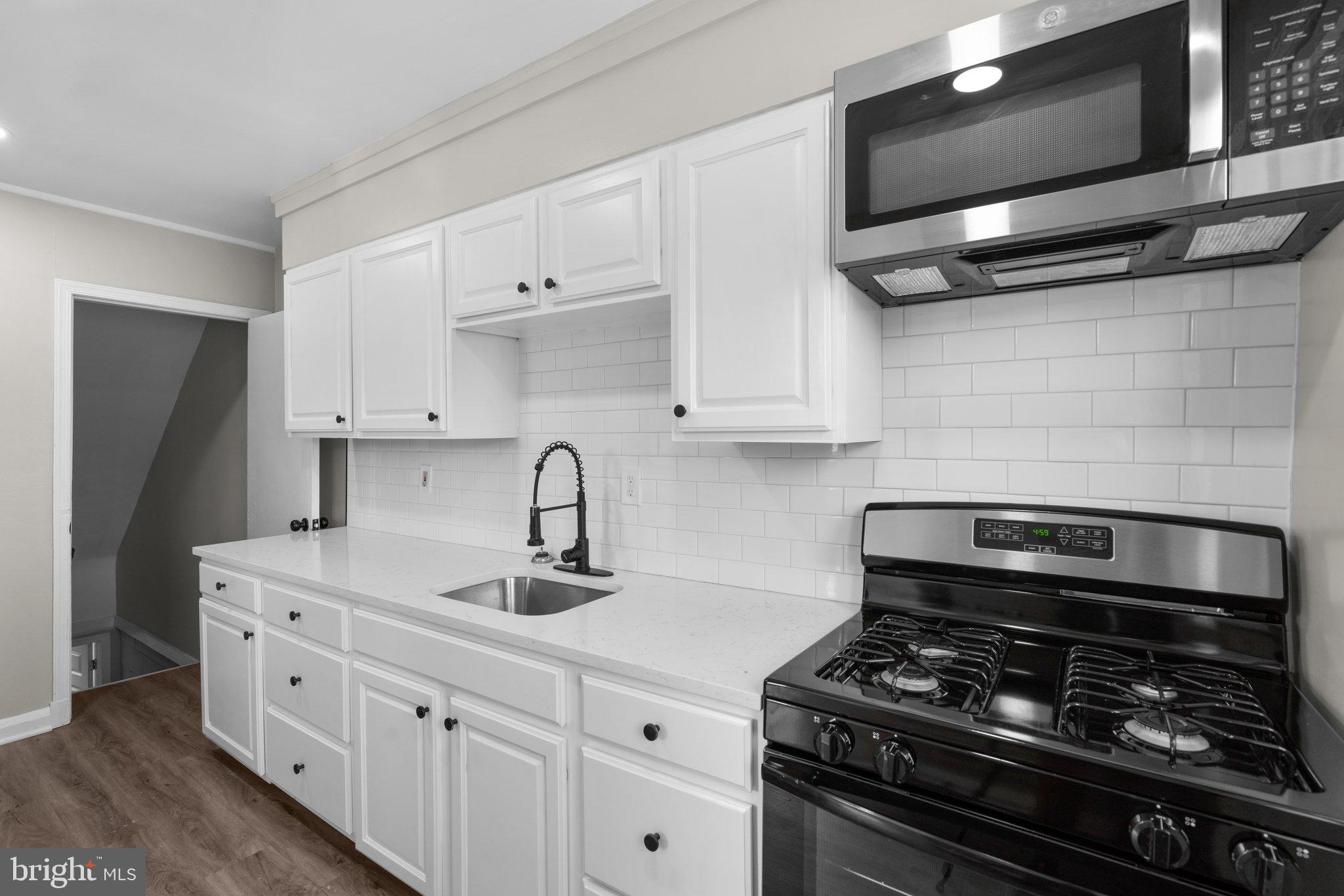 FRANKFORD - Residential Lease