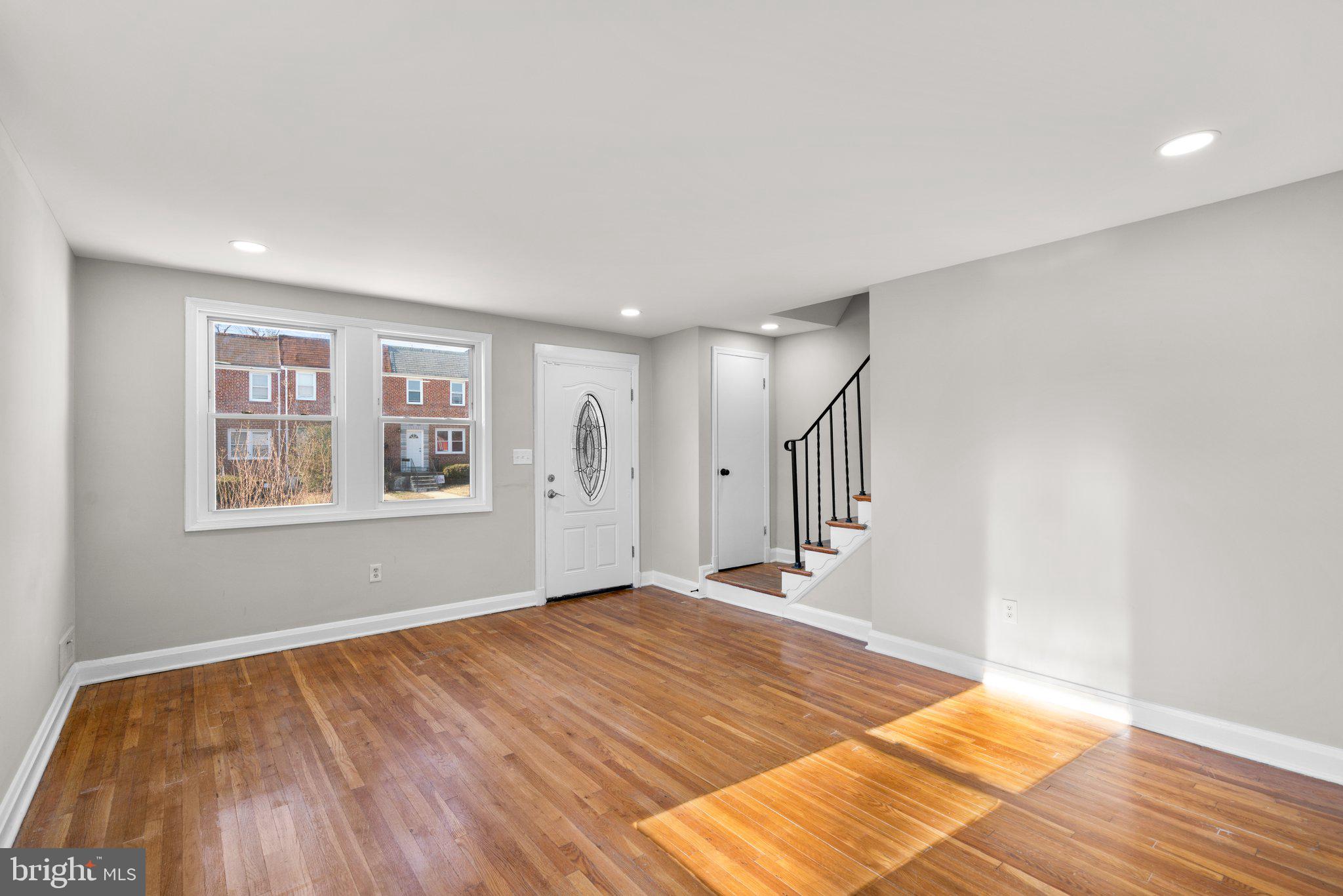 FRANKFORD - Residential Lease