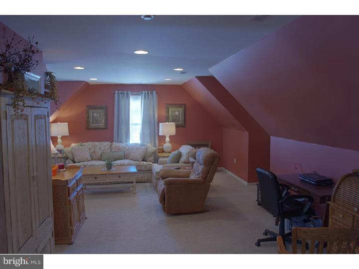 MARCEL MANOR - Residential