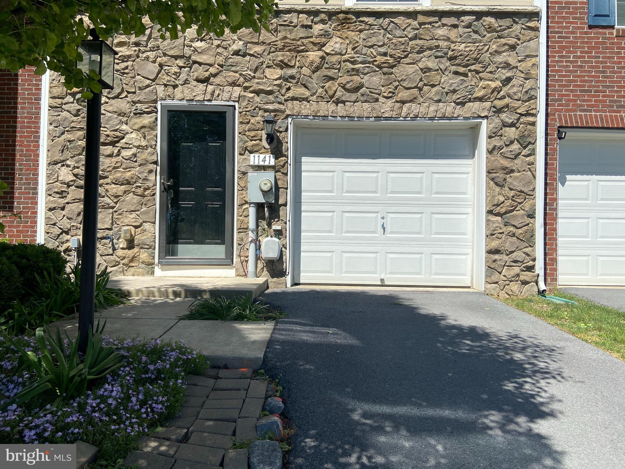 LAKELAND PLACE - Residential