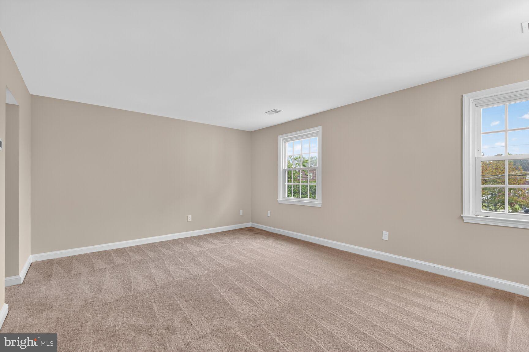 COMMONS OF ARLINGTON - Residential