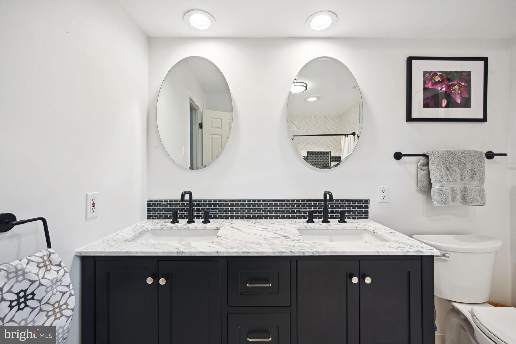 POTOMAC OUTSIDE - Residential