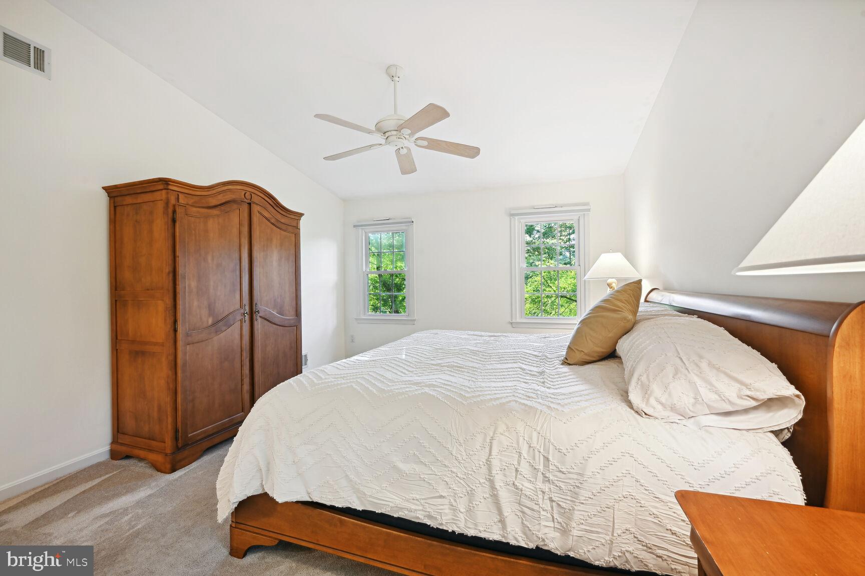 POTOMAC OUTSIDE - Residential