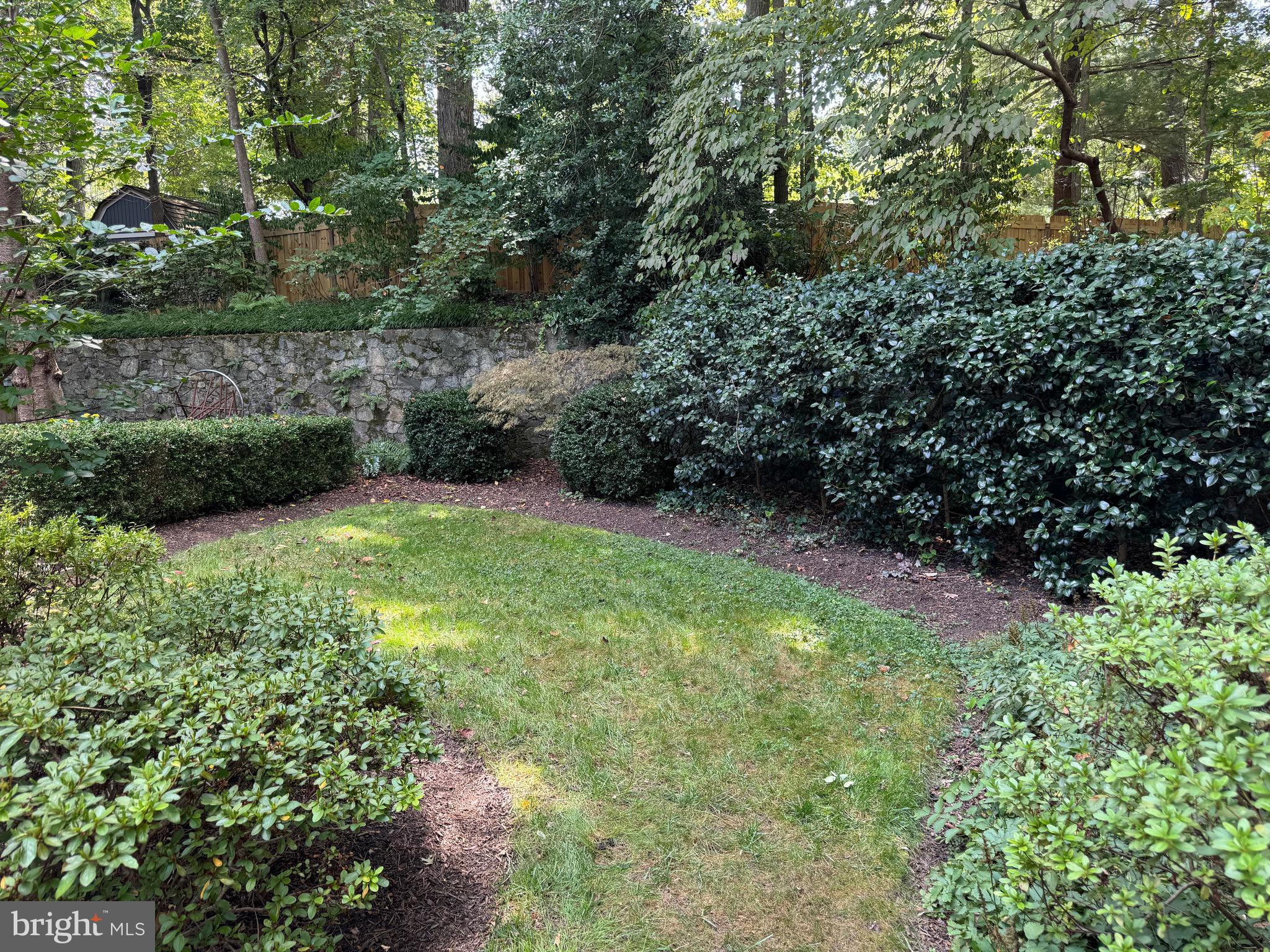 POTOMAC OUTSIDE - Residential