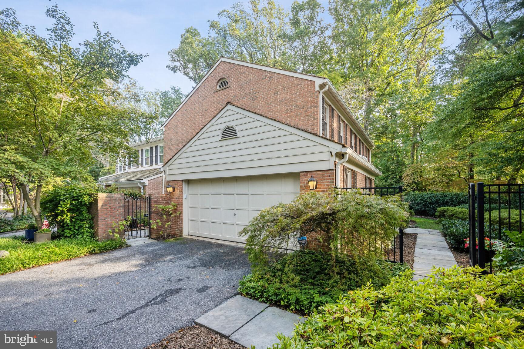 POTOMAC OUTSIDE - Residential