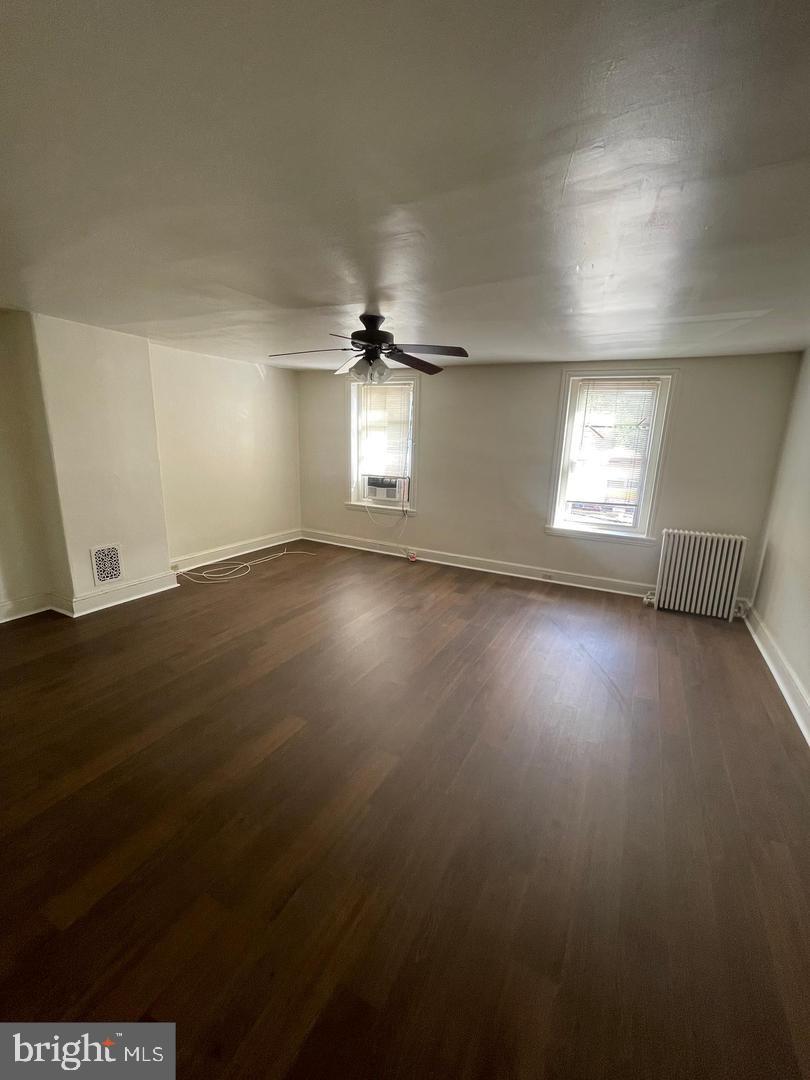 EAST FALLS - Residential Lease