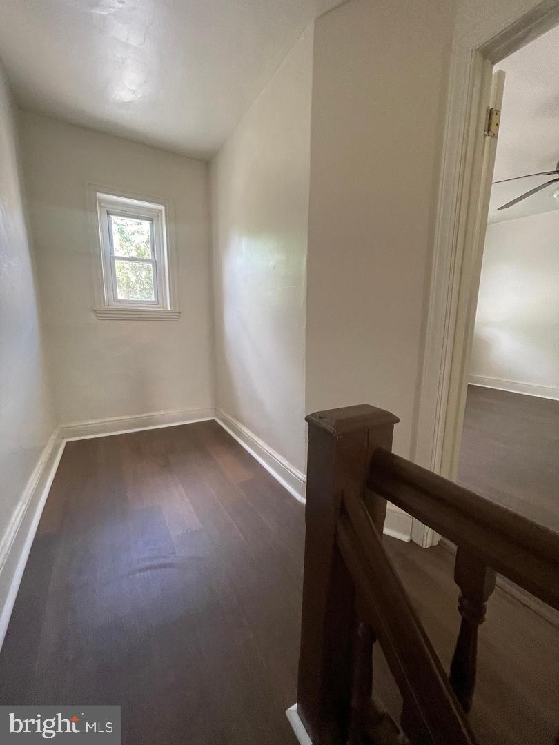 EAST FALLS - Residential Lease