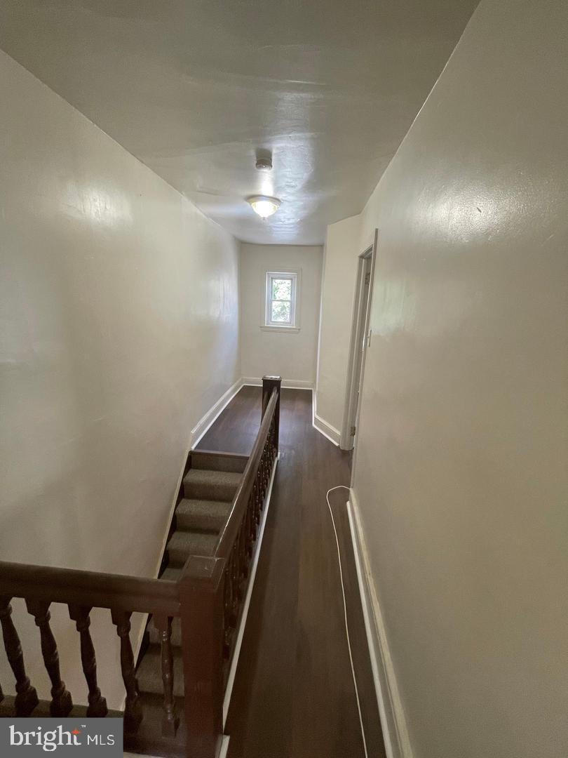 EAST FALLS - Residential Lease