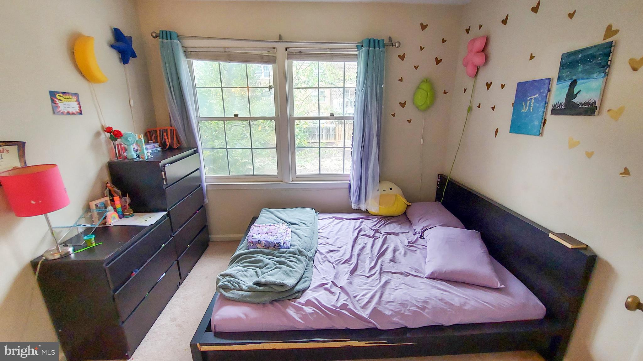 MIDDLEBRIDGE - Residential Lease