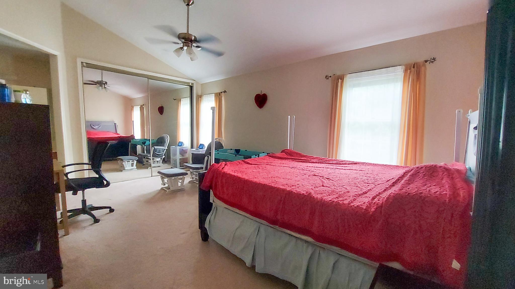 MIDDLEBRIDGE - Residential Lease