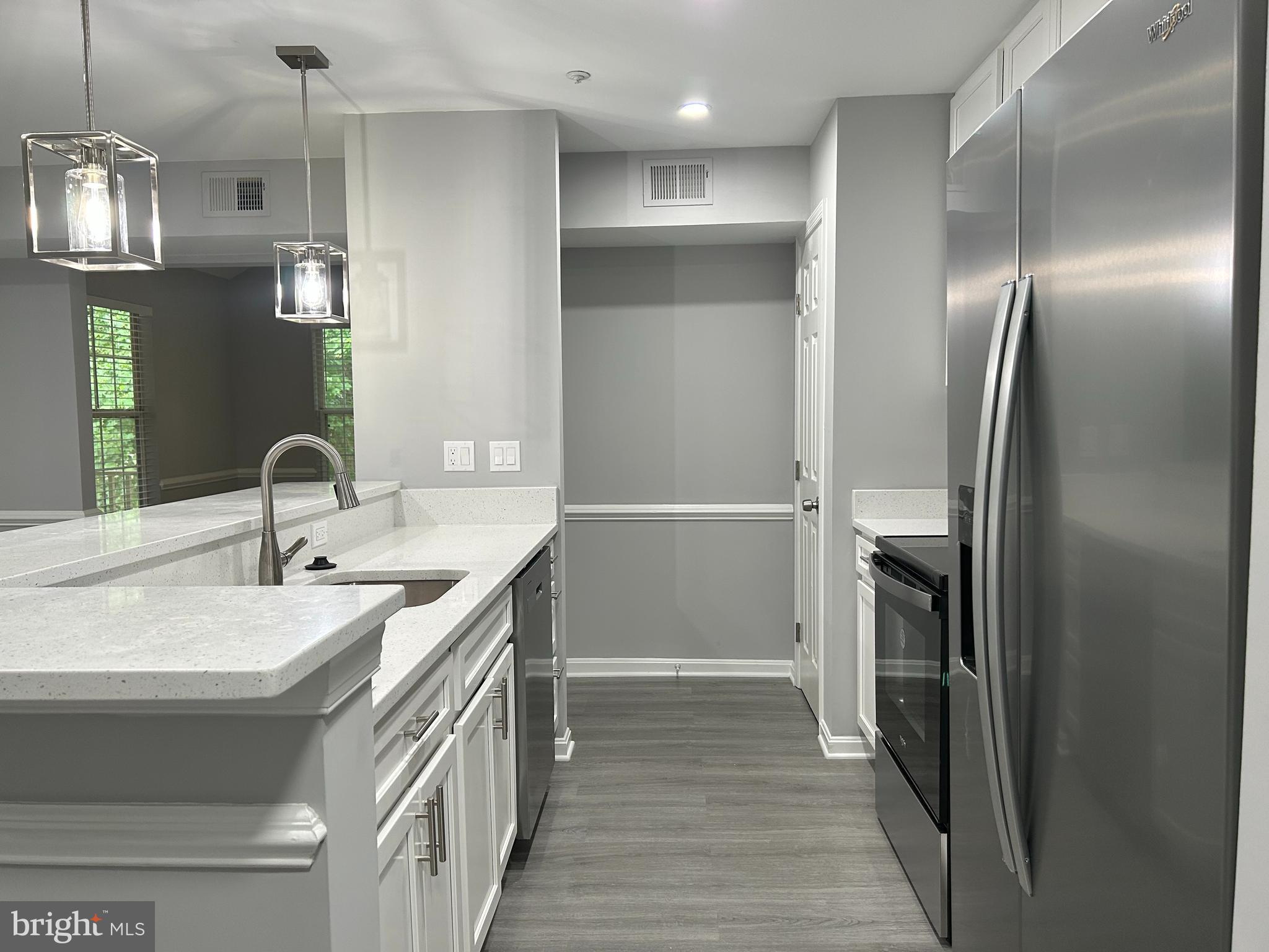 LAKE POINTE - Residential