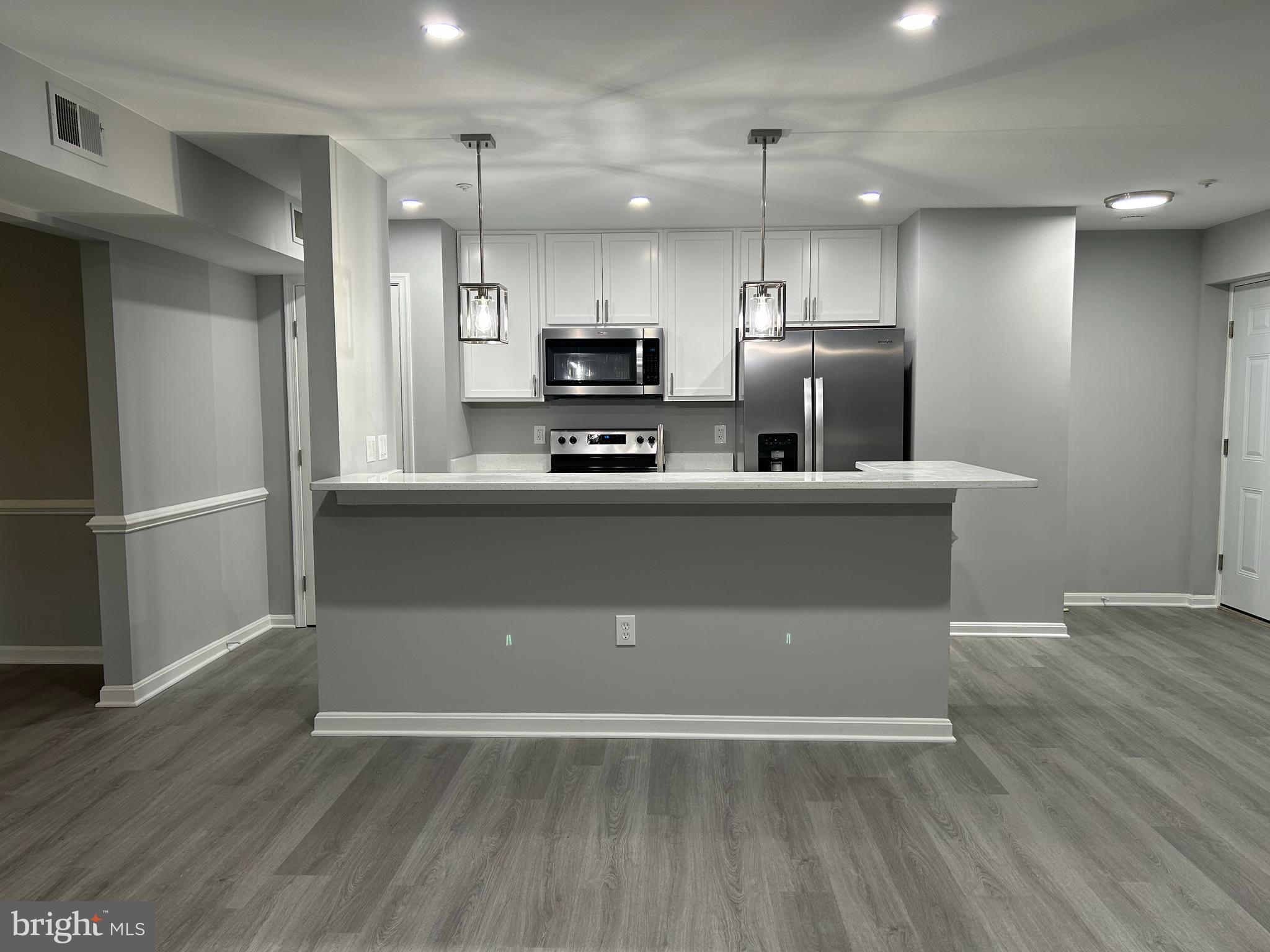 LAKE POINTE - Residential