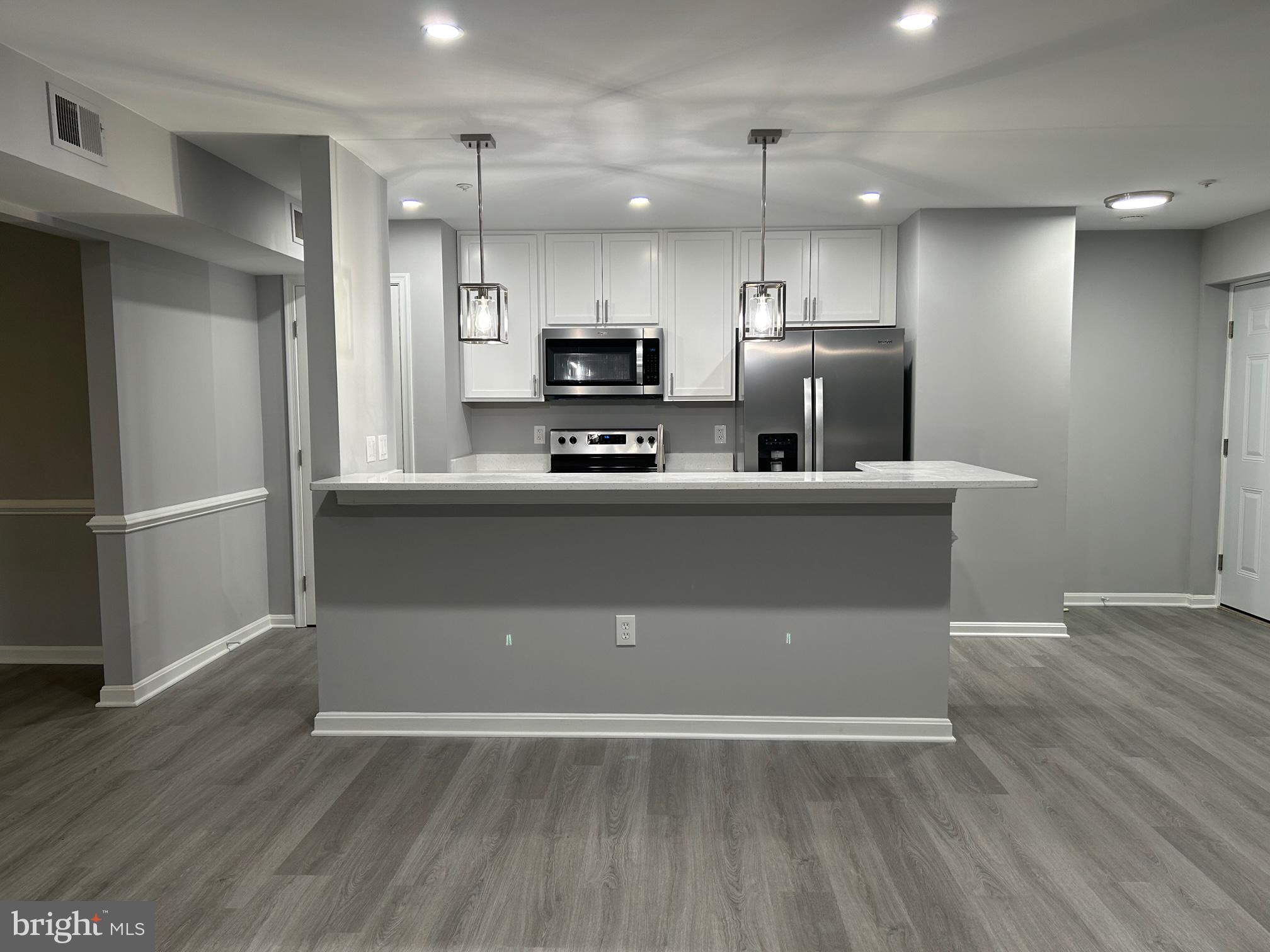 LAKE POINTE - Residential