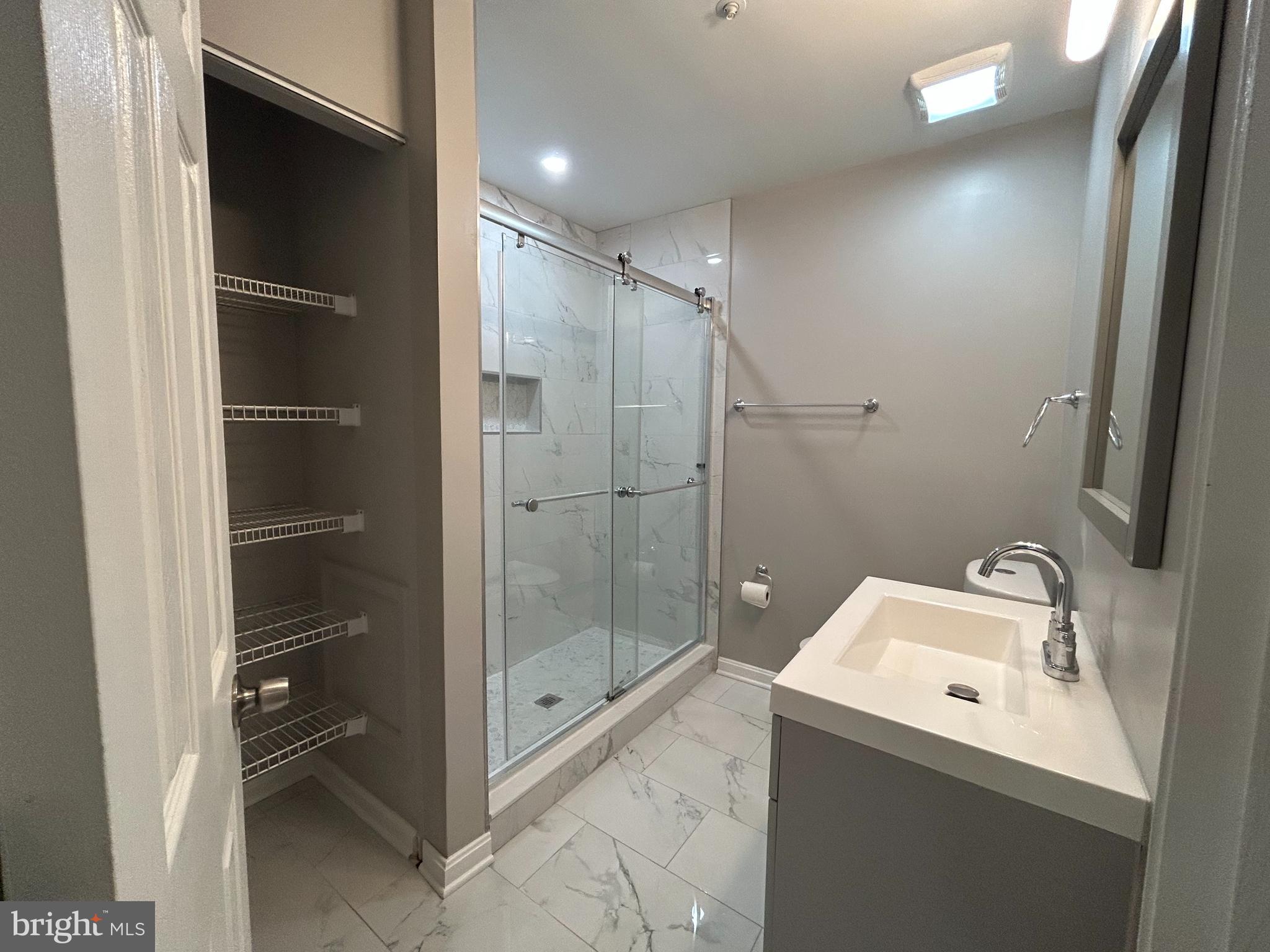 LAKE POINTE - Residential