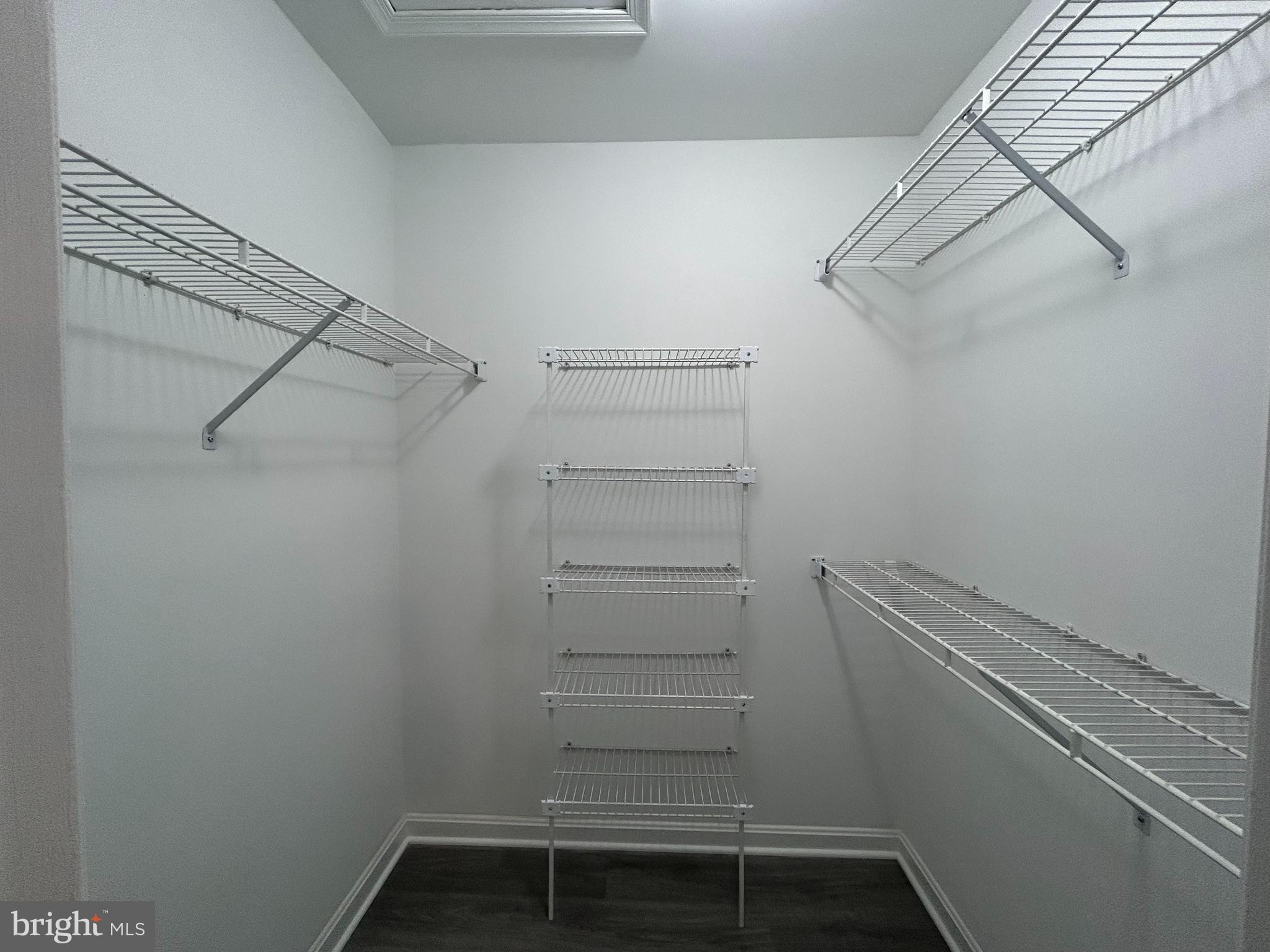 LAKE POINTE - Residential