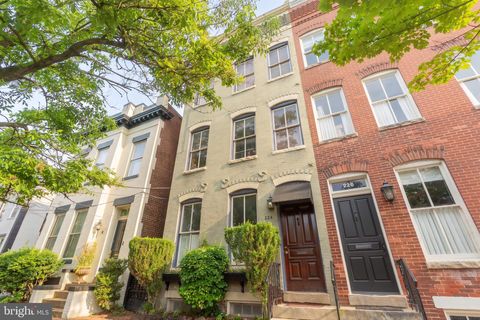 Multifamily For Sale - 224 N Columbus Street<br/> ALEXANDRIA, VA 22314
