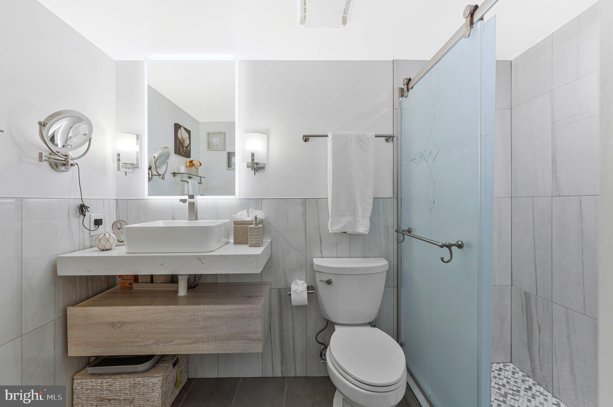 REGENCY AT MCLEAN - Residential