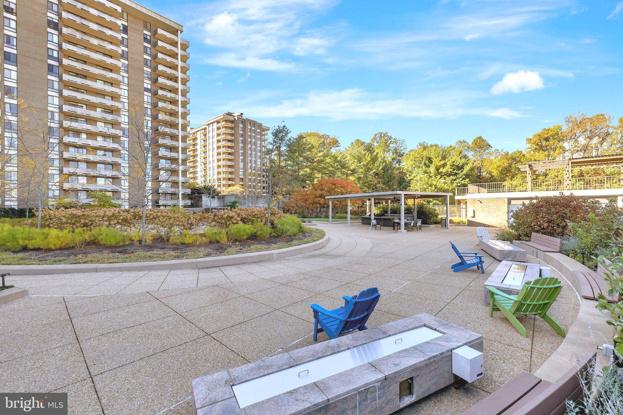 REGENCY AT MCLEAN - Residential