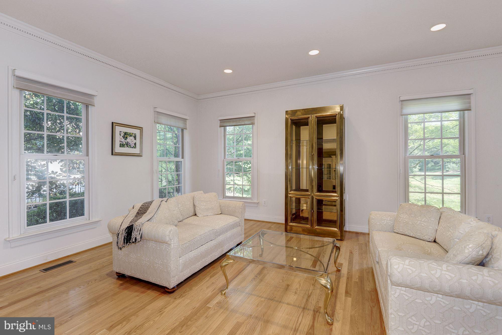 AVENEL - Residential