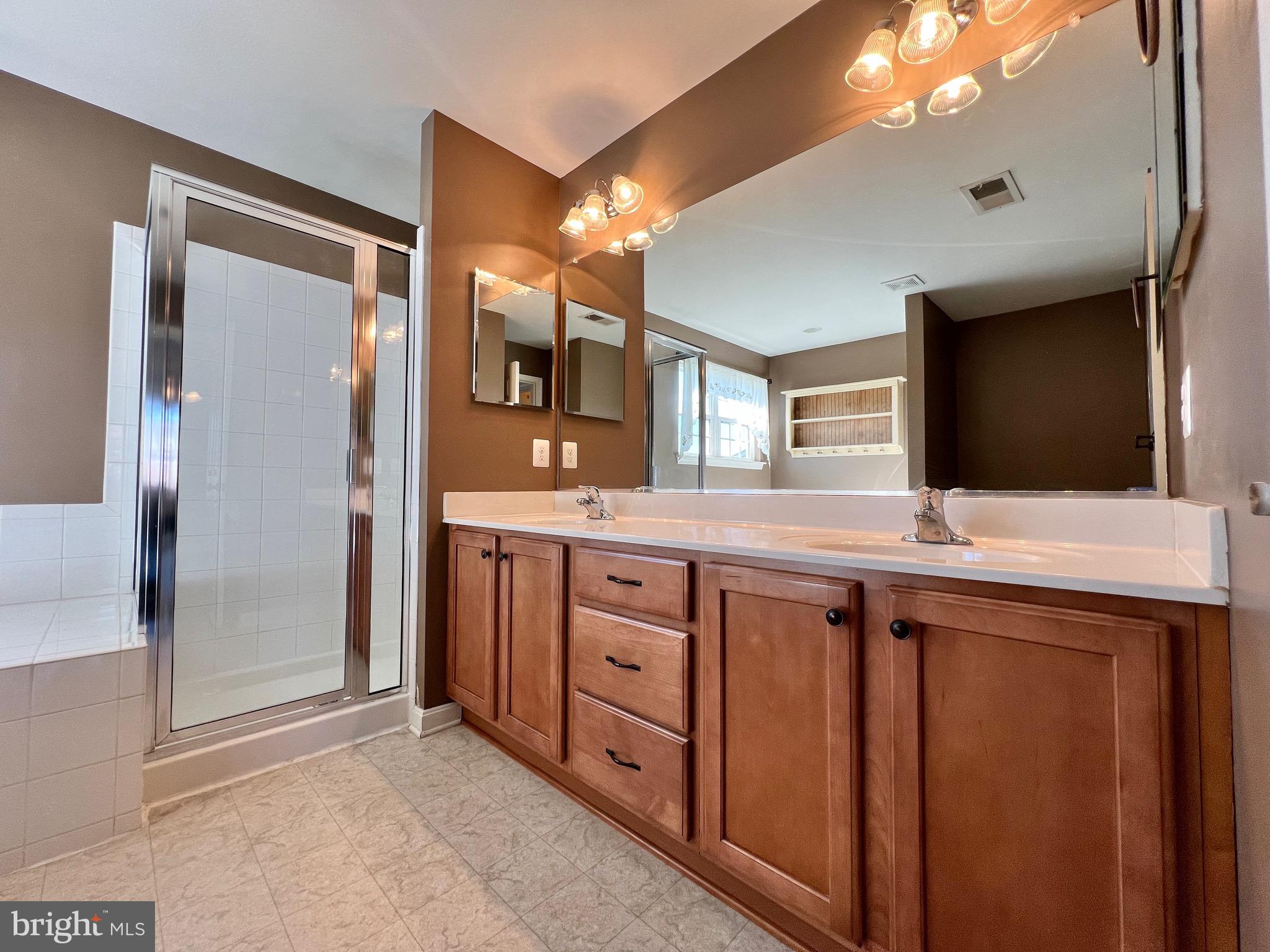 CHANDLERS GLEN - Residential