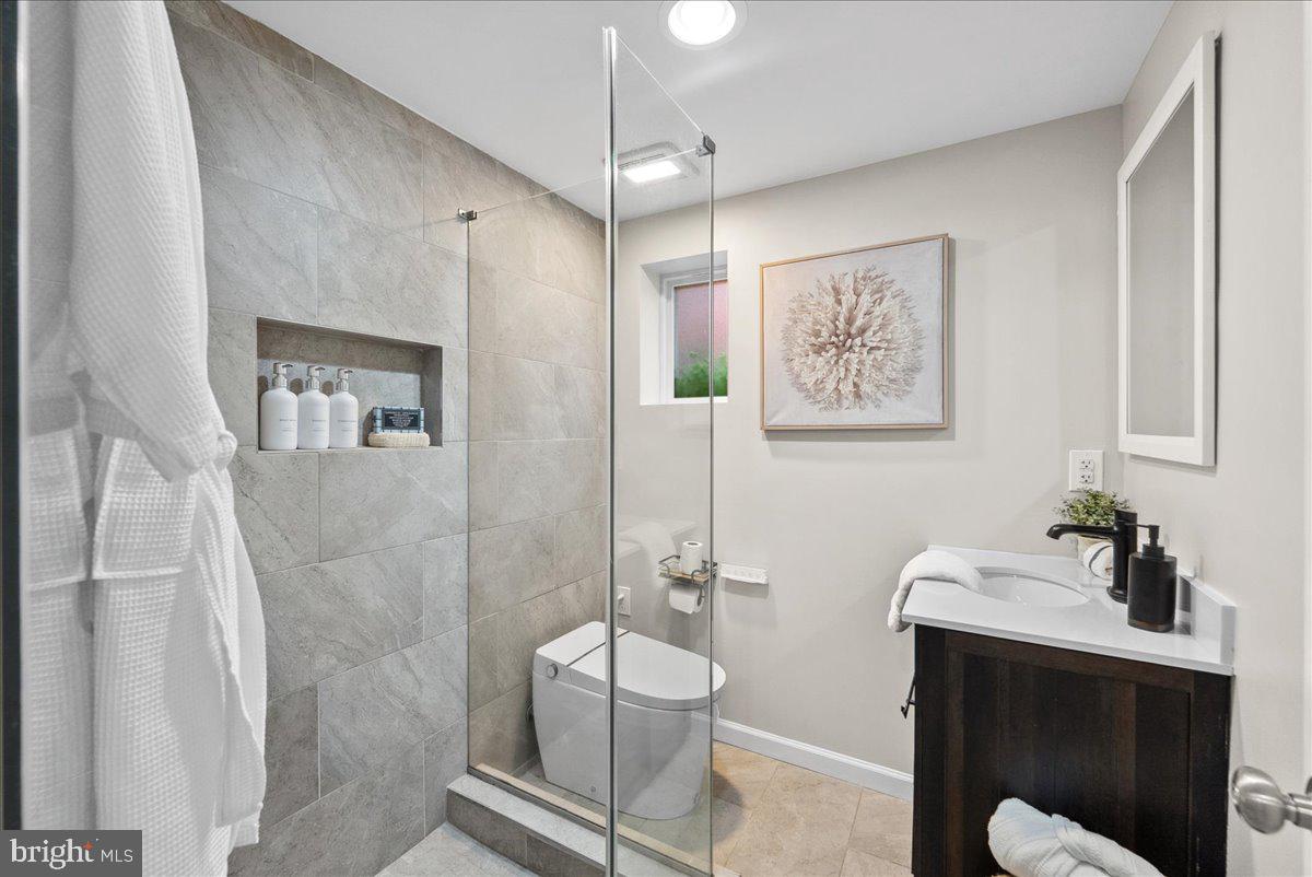 ARLINGTON VIEW - Residential Lease