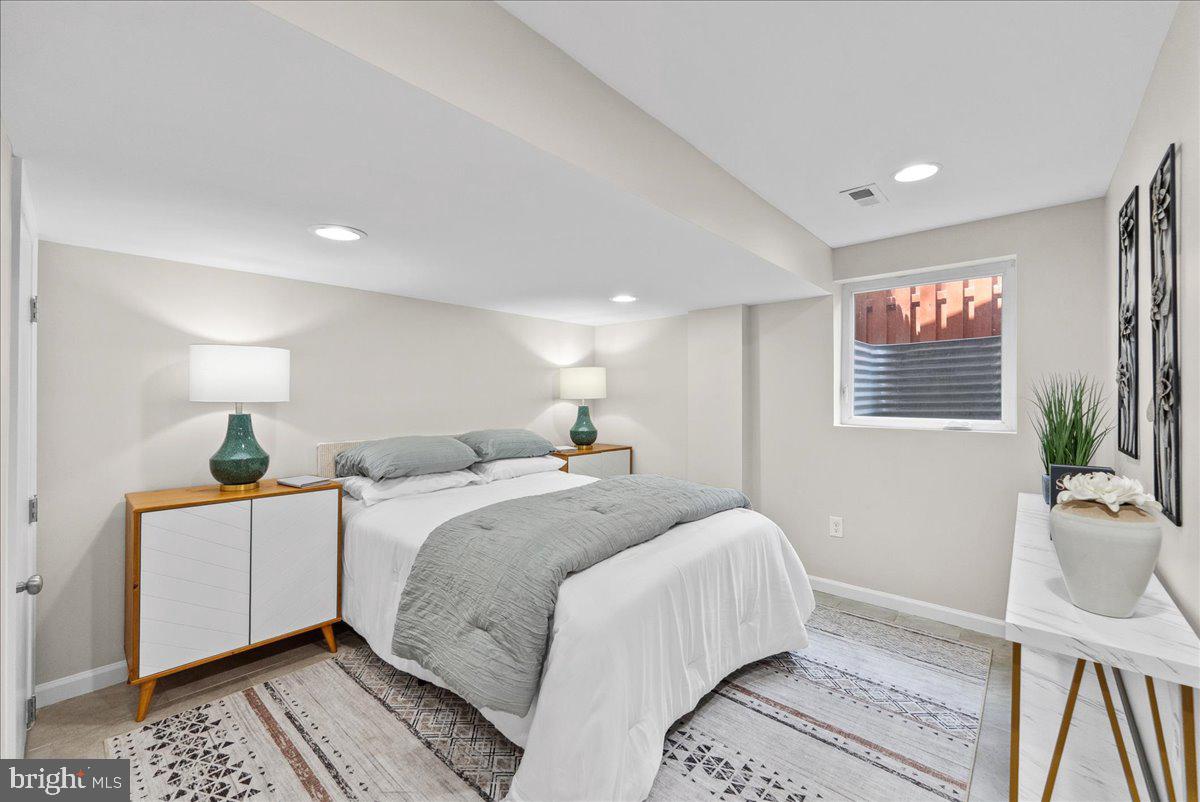 ARLINGTON VIEW - Residential Lease