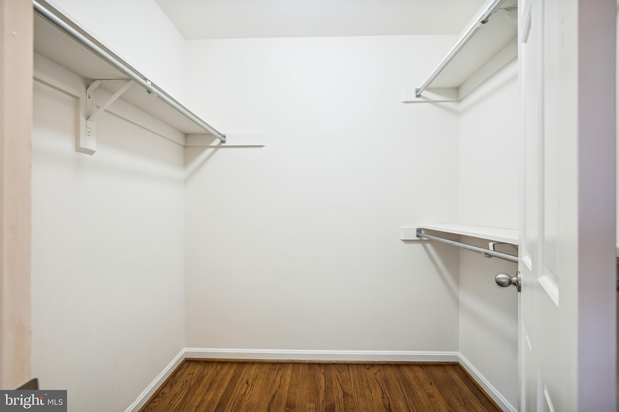 WOODSIDE ESTATES - Residential Lease