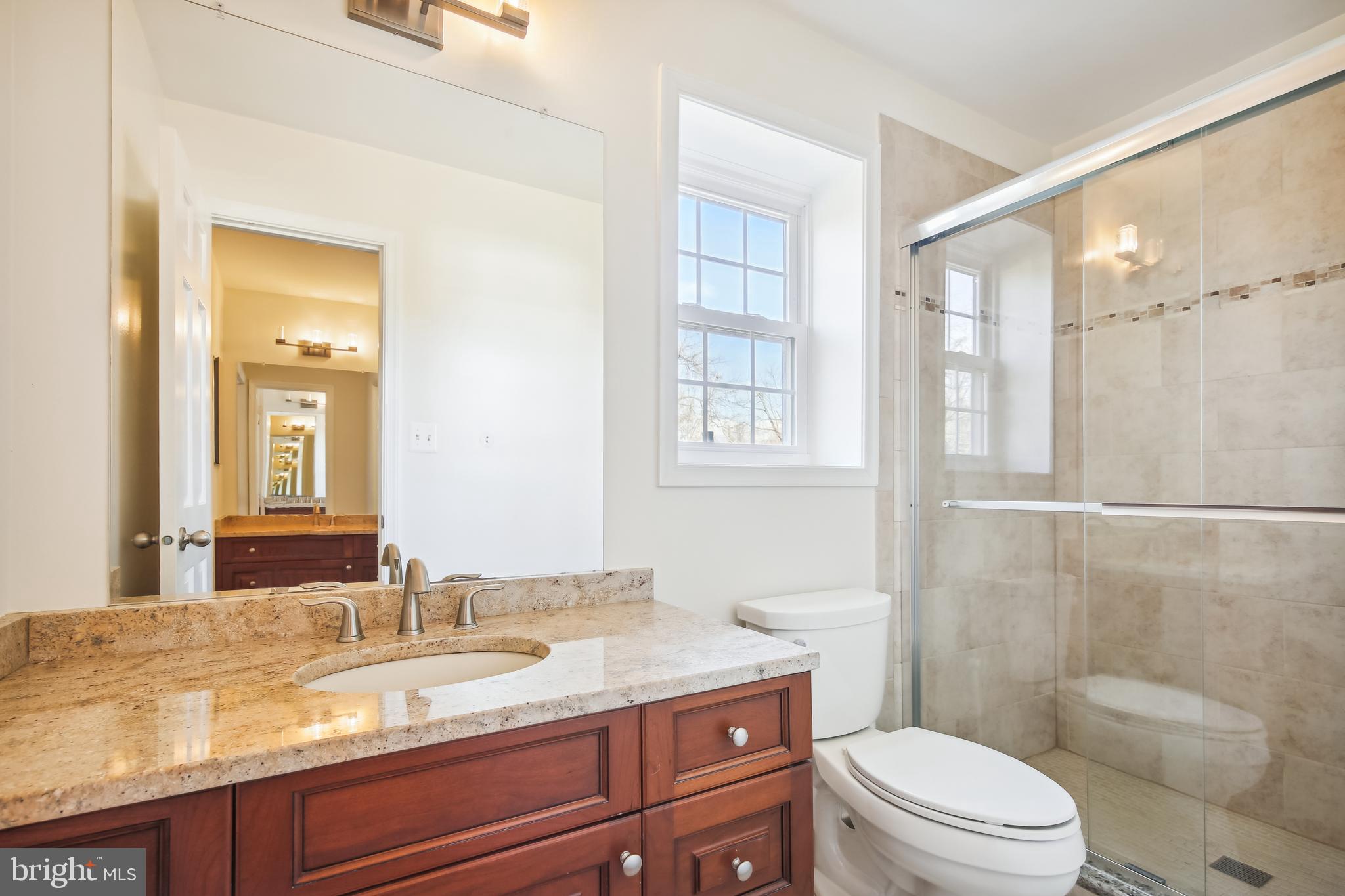 WOODSIDE ESTATES - Residential Lease