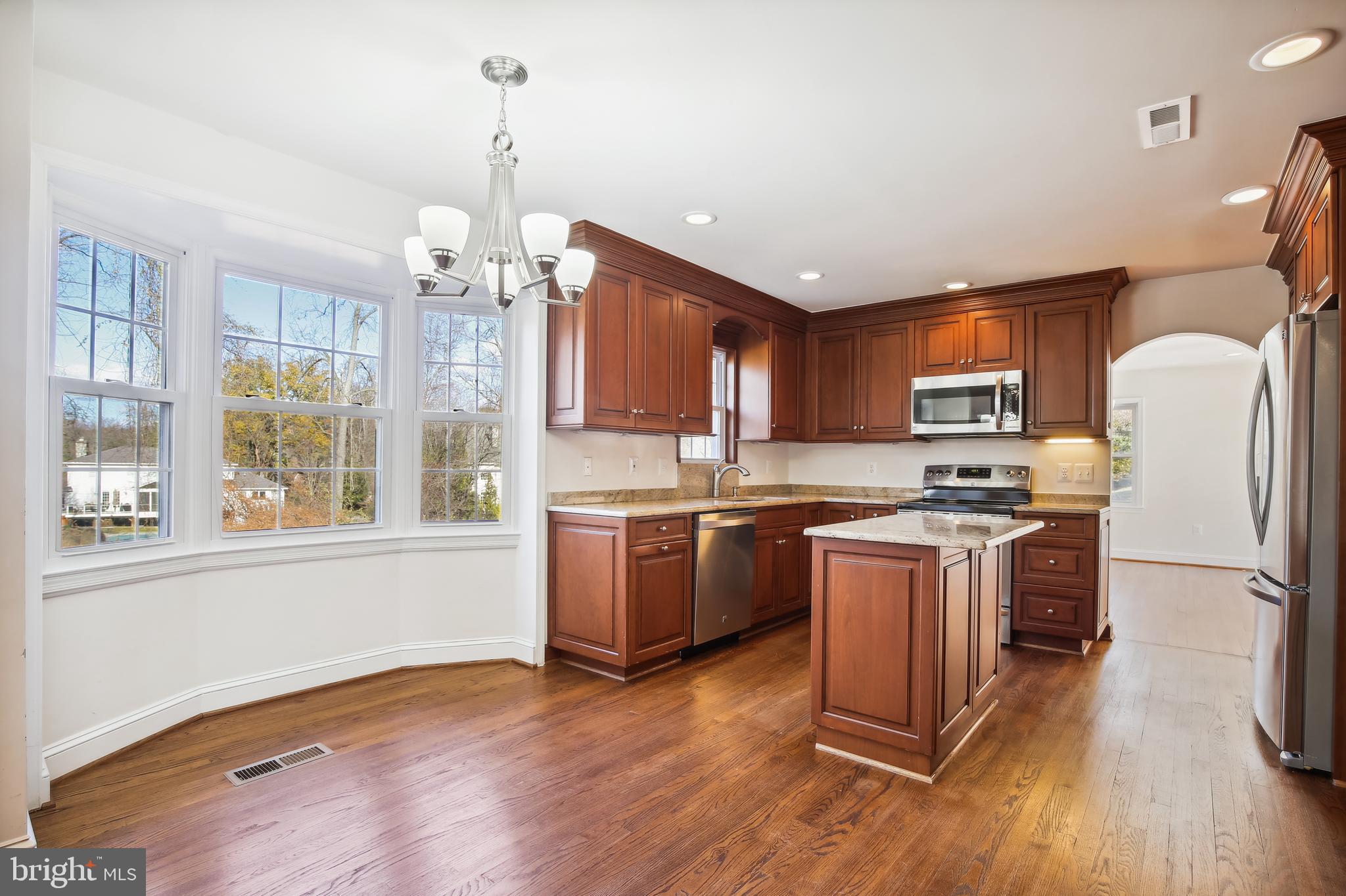 1302 ALTAMIRA COURT