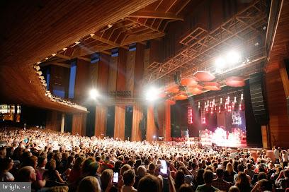 WOODSIDE ESTATES - Residential Lease