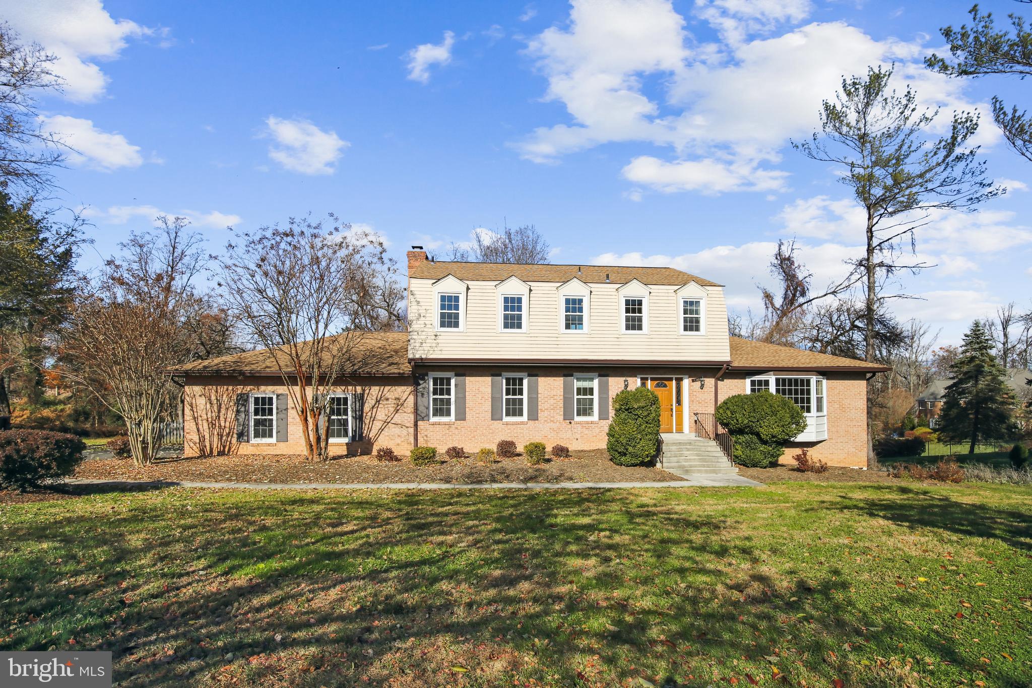 1302 ALTAMIRA COURT