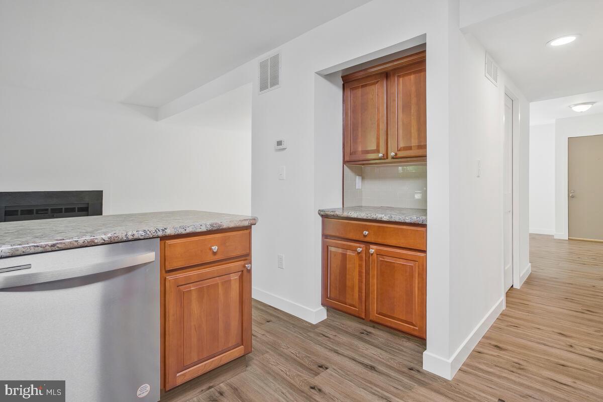 KIMBERLY WOODS VILLAGE - Residential