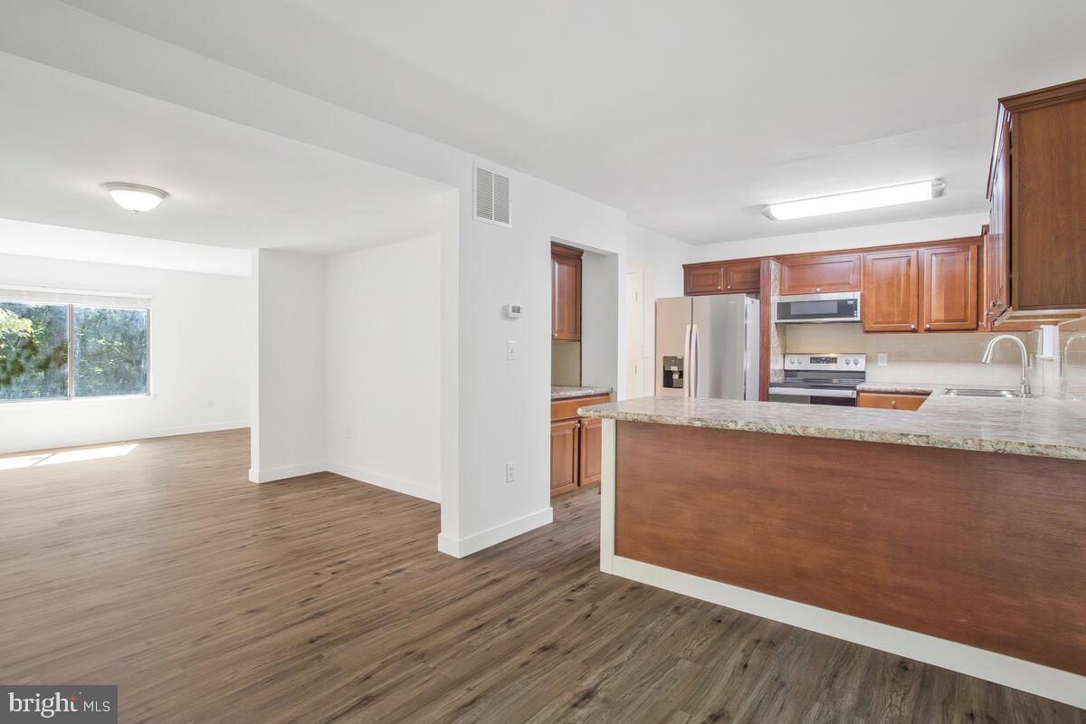 KIMBERLY WOODS VILLAGE - Residential