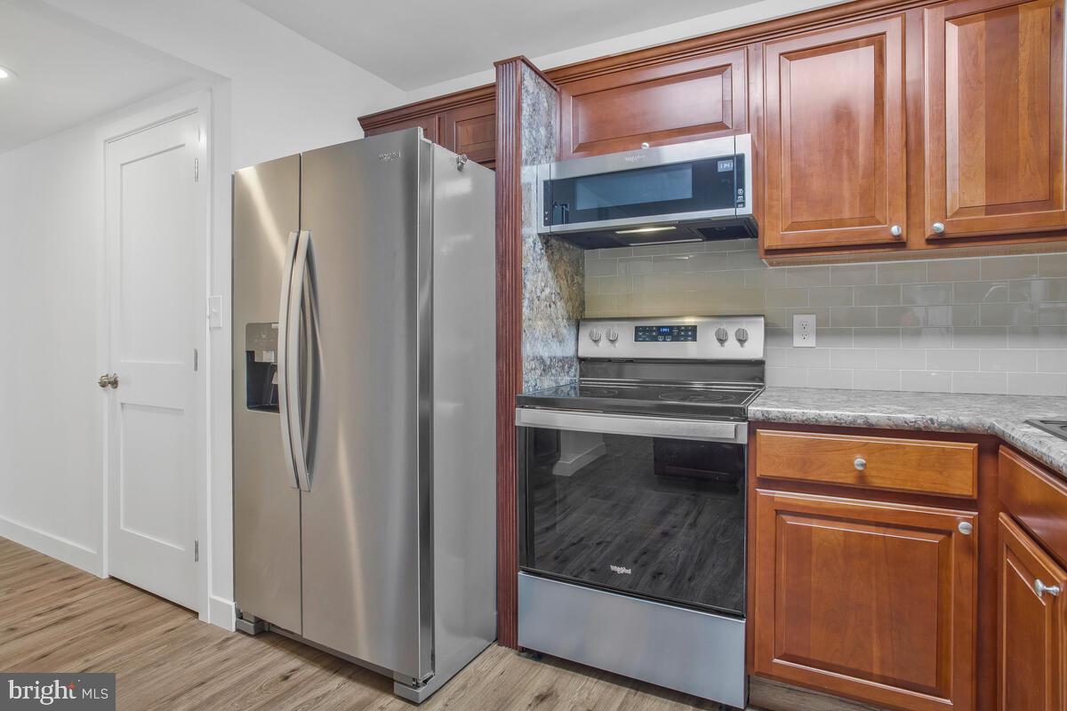 KIMBERLY WOODS VILLAGE - Residential