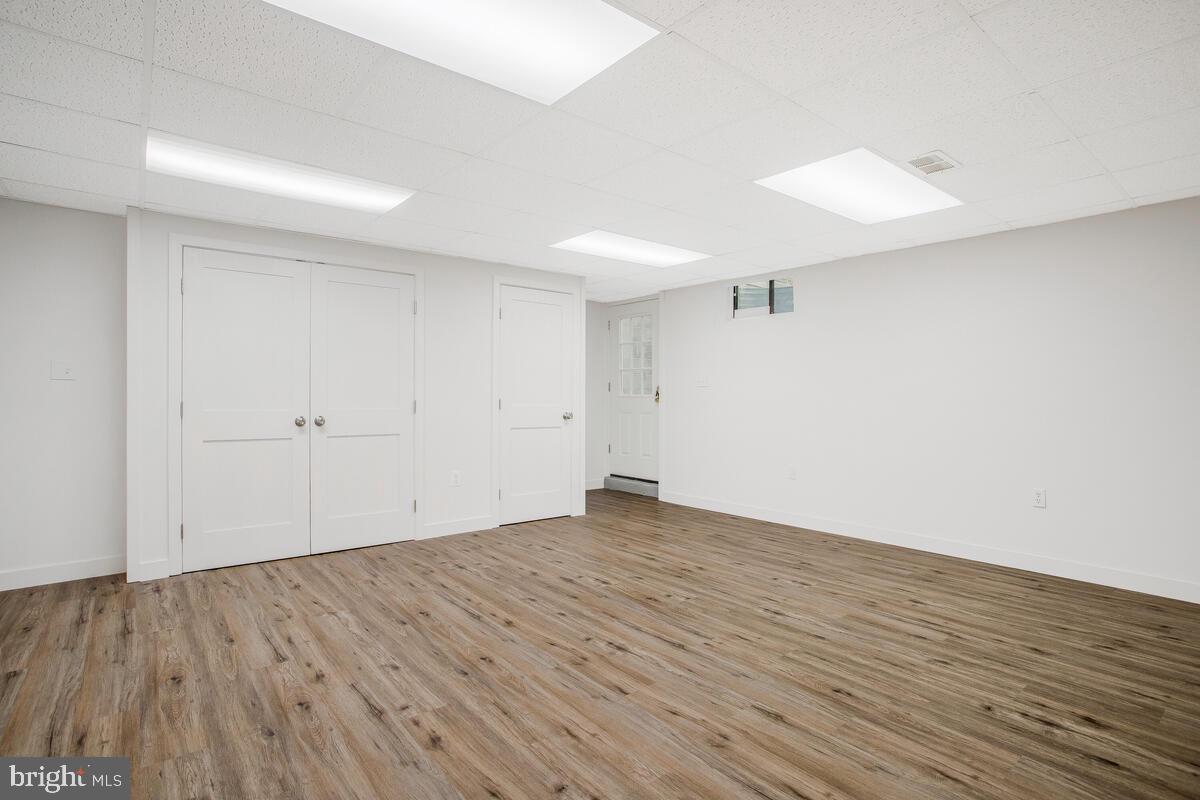 KIMBERLY WOODS VILLAGE - Residential